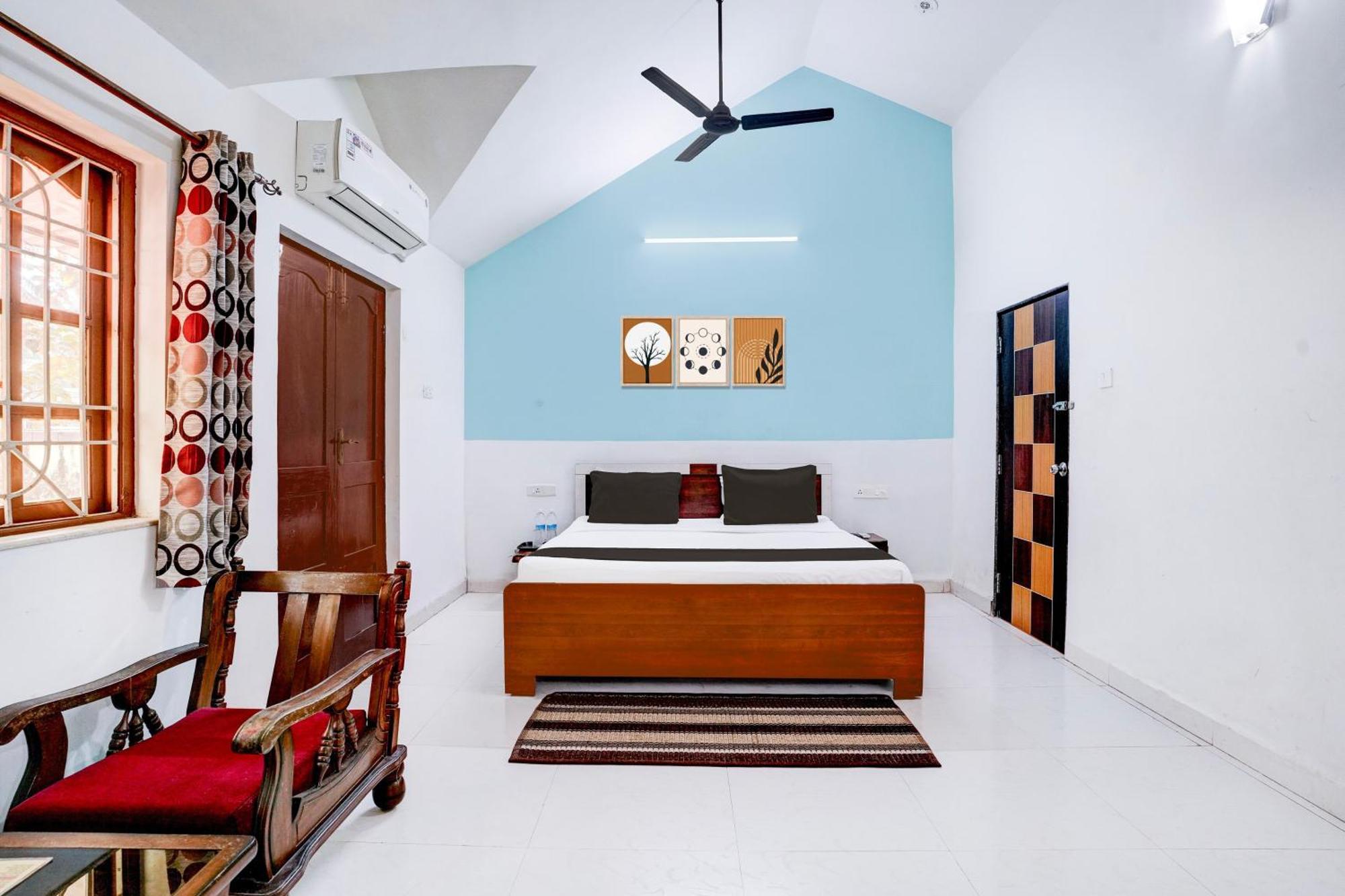 Oyo Flagship Triple Beach Guest House Бенаулим Экстерьер фото