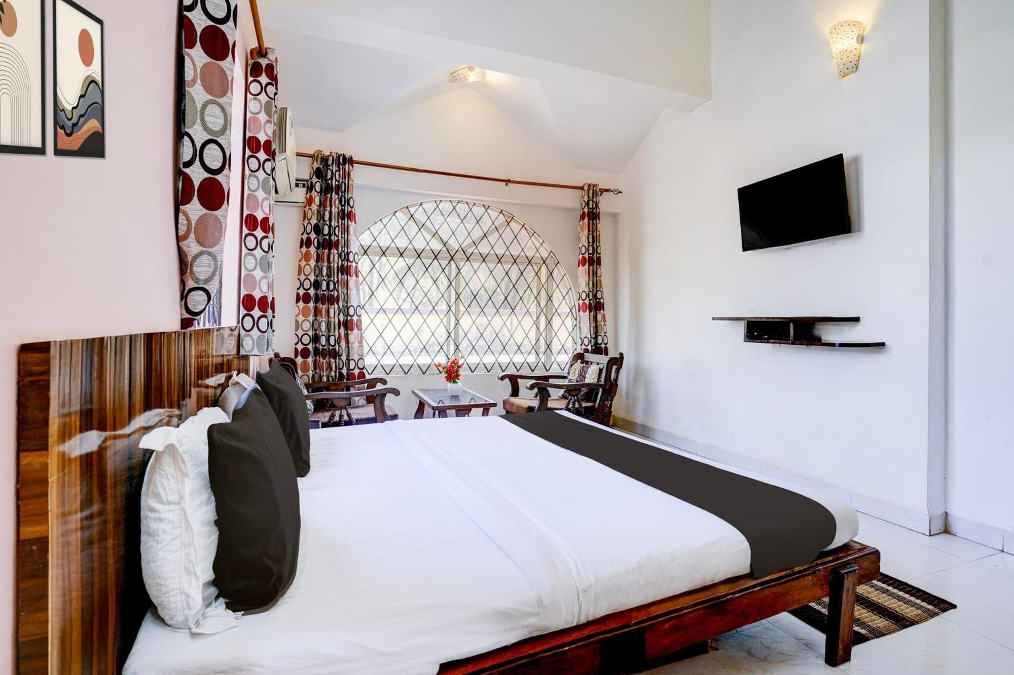 Oyo Flagship Triple Beach Guest House Бенаулим Экстерьер фото