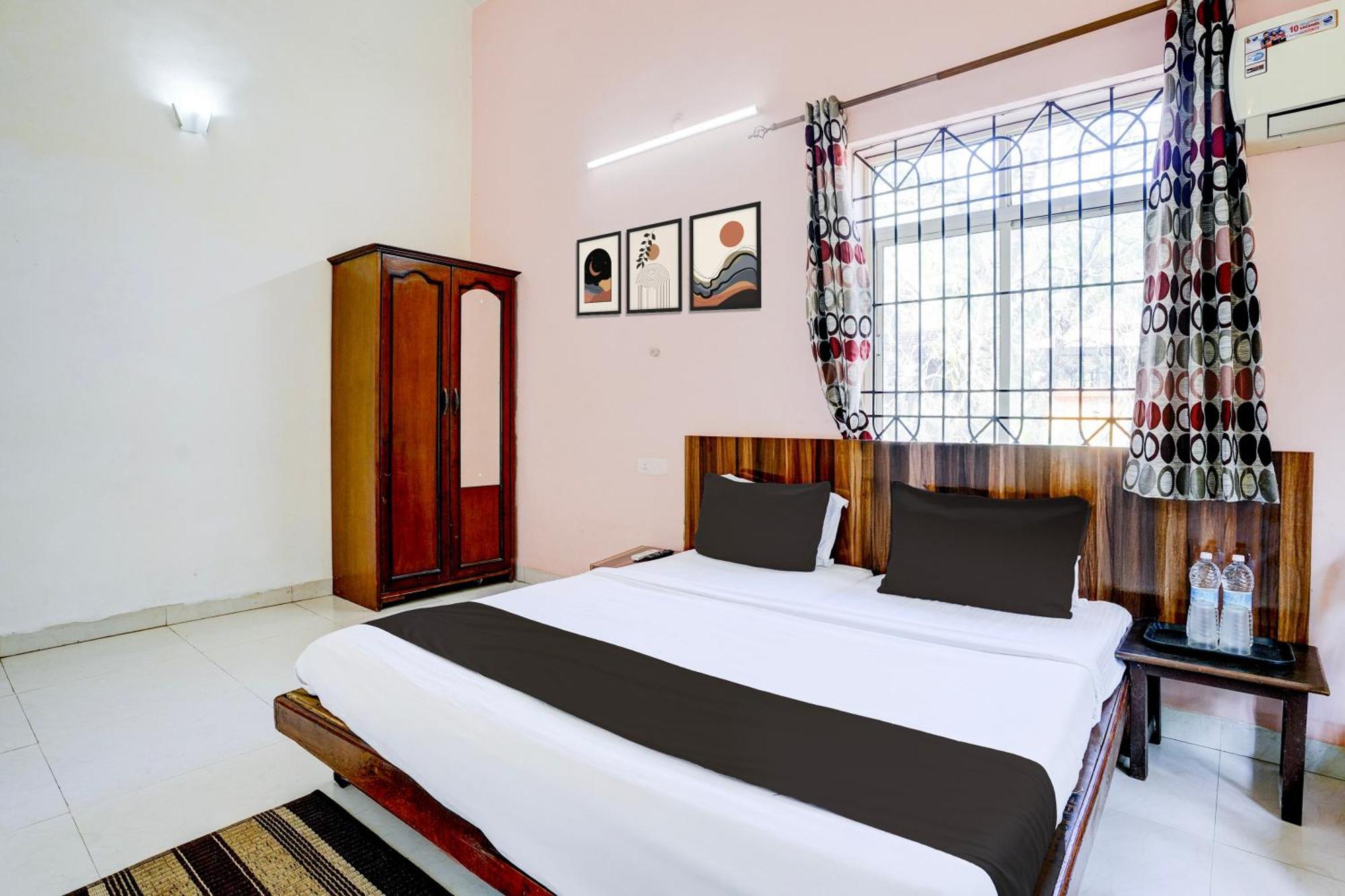 Oyo Flagship Triple Beach Guest House Бенаулим Экстерьер фото