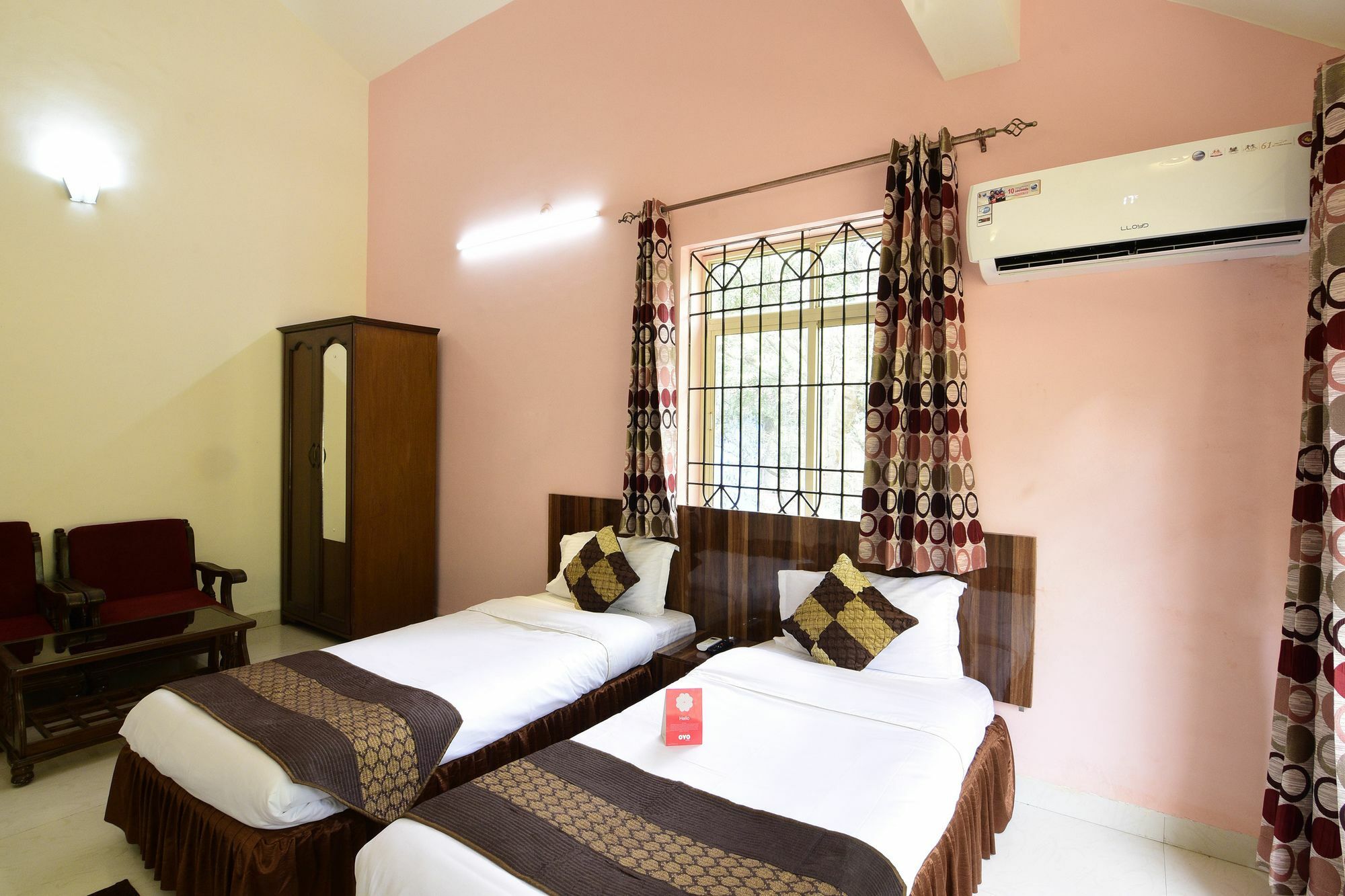 Oyo Flagship Triple Beach Guest House Бенаулим Экстерьер фото